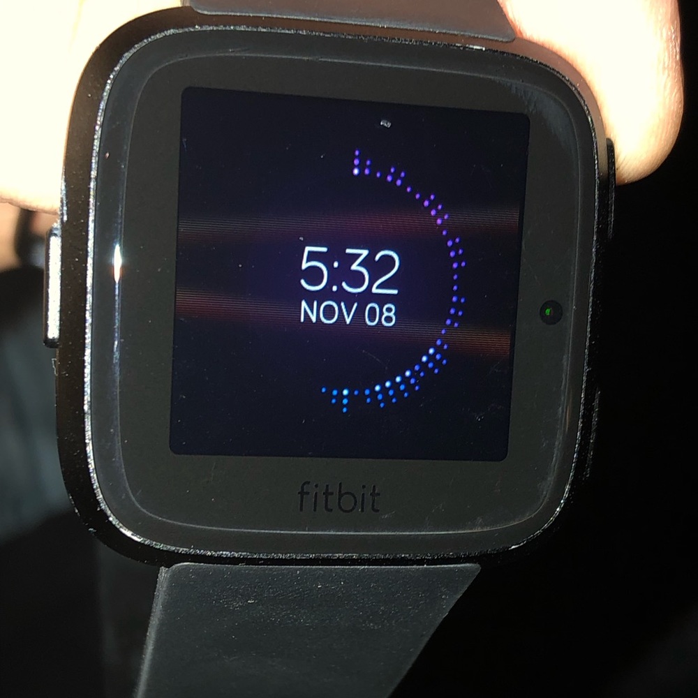 Fitbit versa - Picture 2 of 4